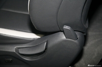 2012款现代Veloster飞思1.6T自动豪华版