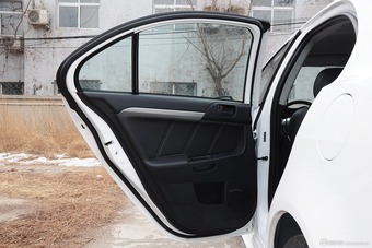 2015款翼神1.6L 手动时尚型