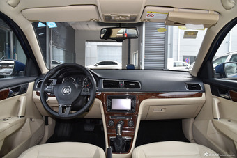 2013款朗逸改款1.6L自动豪华版图片