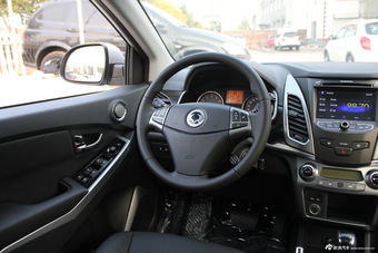 2014款柯兰多2.0L 汽油两驱自动豪华导航版到店实拍