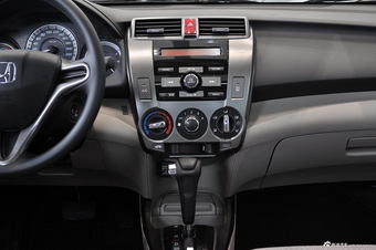 2014款锋范风尚1.5L自动精英版