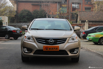 2014款海马M8 2.0L手动舒适型