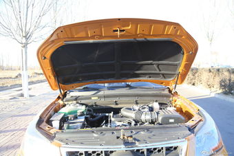 2012款奥轩GX5 2.4L手动四驱天窗版