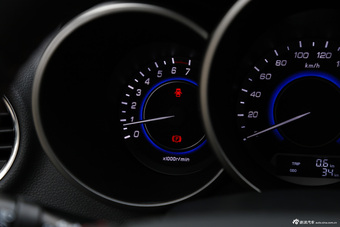 2015款逸动1.6L手动尊贵型国5