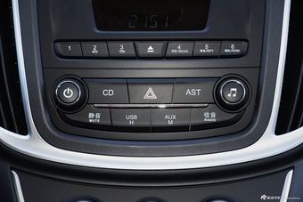 2016款宝骏560 1.8L手动舒适型