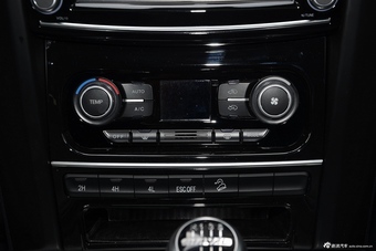 2016款哈弗H5 2.0T手动四驱尊贵型经典版