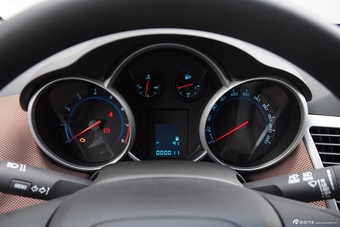 2015款科鲁兹掀背1.6L手动舒适型