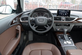 2016款奥迪A6L 1.8T自动TFSI技术型