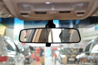 2012款凯美瑞尊瑞混动2.5HG豪华版