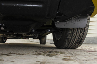 2016款比亚迪宋2.0TID自动尊贵型