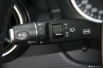 2015款奔驰A180 1.6T自动