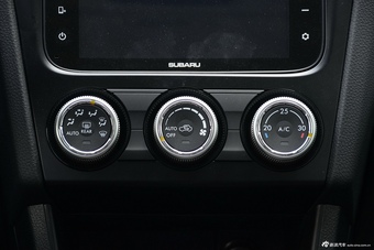 2016款斯巴鲁XV 2.0L自动舒适导航版