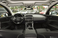 2015款捷豹XE R-SPORT 2.0T自动i4 Ti (200PS)