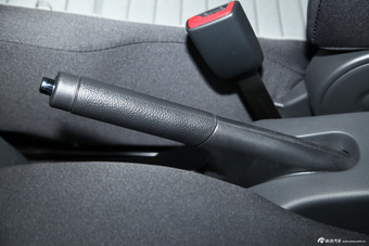 2013款雨燕1.5L自动运动型