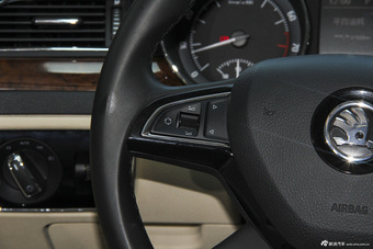 2013款斯柯达速派1.8T手自一体雅仕版