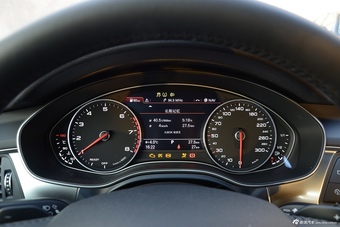 2016款奥迪A6L 1.8T自动TFSI舒适型