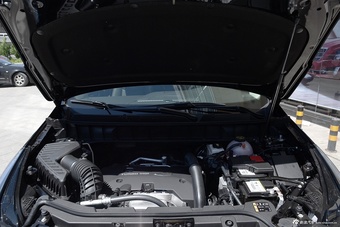 2016款XT5 2.0T自动28T四驱豪华型图片