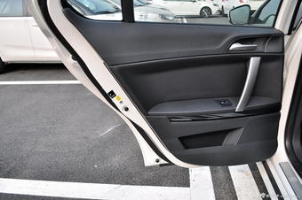 2014款MG6 1.8T掀背自动豪华版