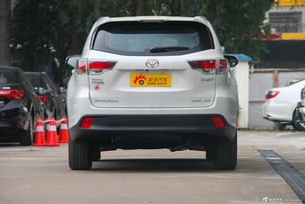 2015款汉兰达2.0T自动四驱豪华导航版7座