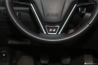 2015款哈弗H6升级版1.5T手动两驱尊贵型