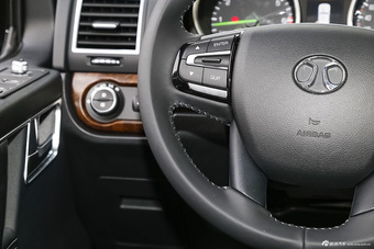 2016年北京BJ80 2.3T手动尊贵版