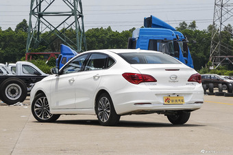 2016款传祺GA6 1.5T自动豪华版235T