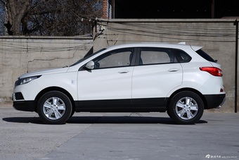 2016款北汽绅宝X55 1.5L手动标准版