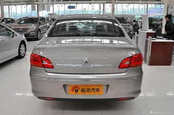 2013款东风标致408 2.0L手动舒适版