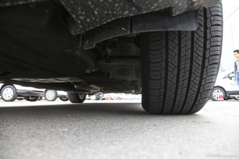 2015款锐界2.0T自动两驱豪锐型