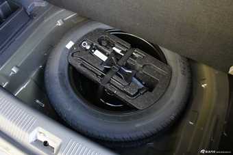 2015款吉利EC8 2.0L自动精英型到店实拍