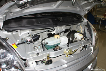 2014款五菱荣光1.2LS标准型