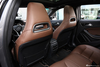 2015款奔驰GLA260 2.0T自动4MATIC 运动型