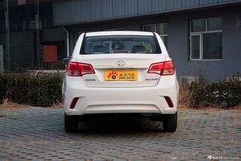 2015款绅宝D20三厢1.3L手动乐活版