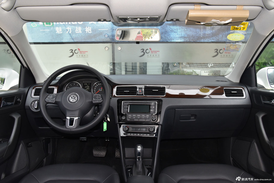2015款桑塔纳1.6L自动豪华版