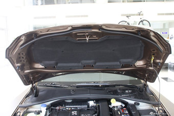 2013款标致301 1.6L自动尊贵版到店实拍