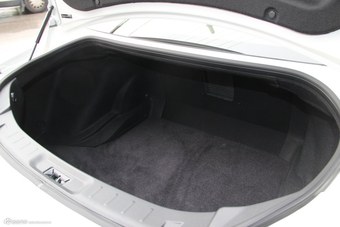 2014款日产GT-R