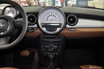 2011款MINI CLUBMAN COOPER Fun版