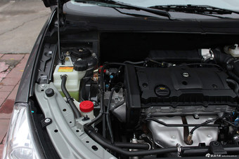 2013款东风风神S30 1.6L 手动尊雅型