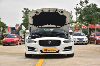 2015款捷豹XE R-SPORT 2.0T自动i4 Ti (200PS)