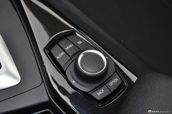 2014款宝马2系220i运动设计套装