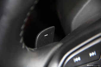 2015款阿特兹2.0L自动蓝天尊贵版