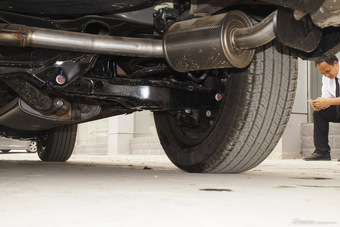 2016款比亚迪宋1.5TI手动尊贵型