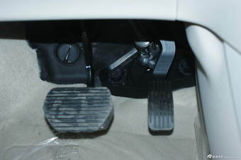 2013款东风标致408