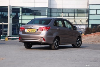 2015款绅宝D20三厢1.5L手动乐天版