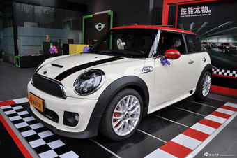 2013款MINI 1.6T JOHN COOPER WORKS
