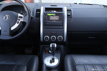 2015款东风风度MX6 2.0L CVT四驱UPR