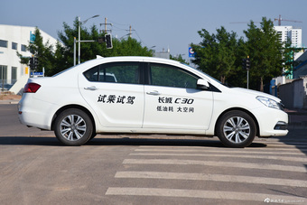 2015款长城C30 1.5L自动舒适型