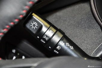 2016款长安CS75 2.0L手动领先型国5