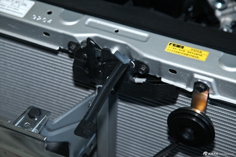 2013款花冠1.6L自动卓越版