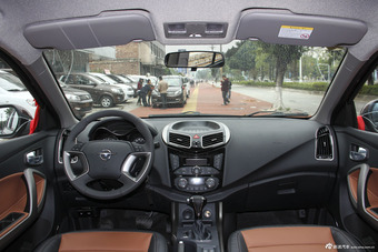 2015款海马S5 1.5T自动豪华型图片